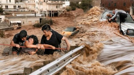 Horror En Italia, Mira Como Esta Inundación Destruye Más De 25,000 Casas Y Más De 40,000 Autos