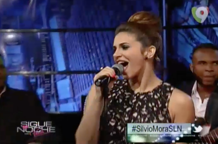 Pamela Sued Canta Una Canción Con La Banda De Silvio Mora #Video