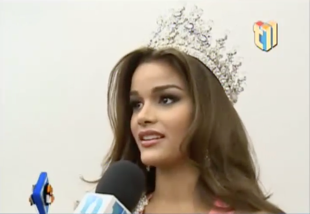 Entrevista A Clarisa Molina Nueva Miss RD Universo 2015 #Video