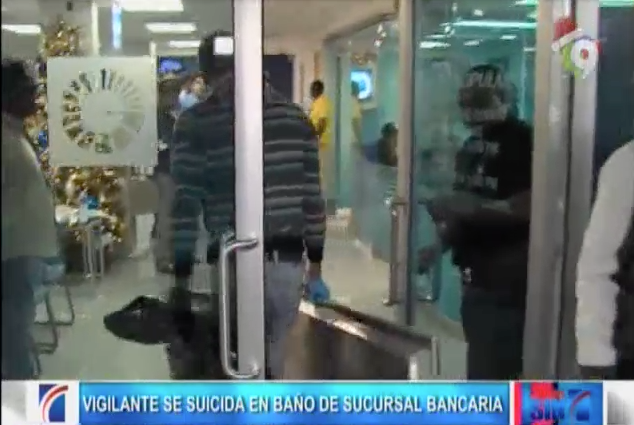 Vigilante Se Suicida En El Baño De Sucursal Del Banco Popular #Video