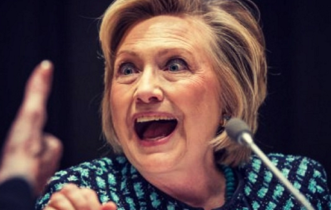 ¿Qué Es Lo Que Tanto Oculta Hillary Clinton En Sus Correos?