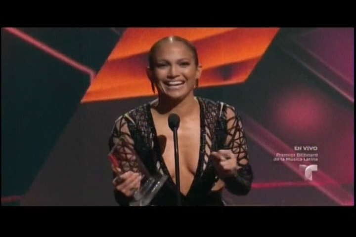 Jennifer Lopez Gana Premio “Artista Del Año En Redes Sociales” En Premios Billboard 2017