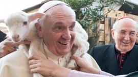 El papa Francisco sorprendió de nuevo con una foto que será historia